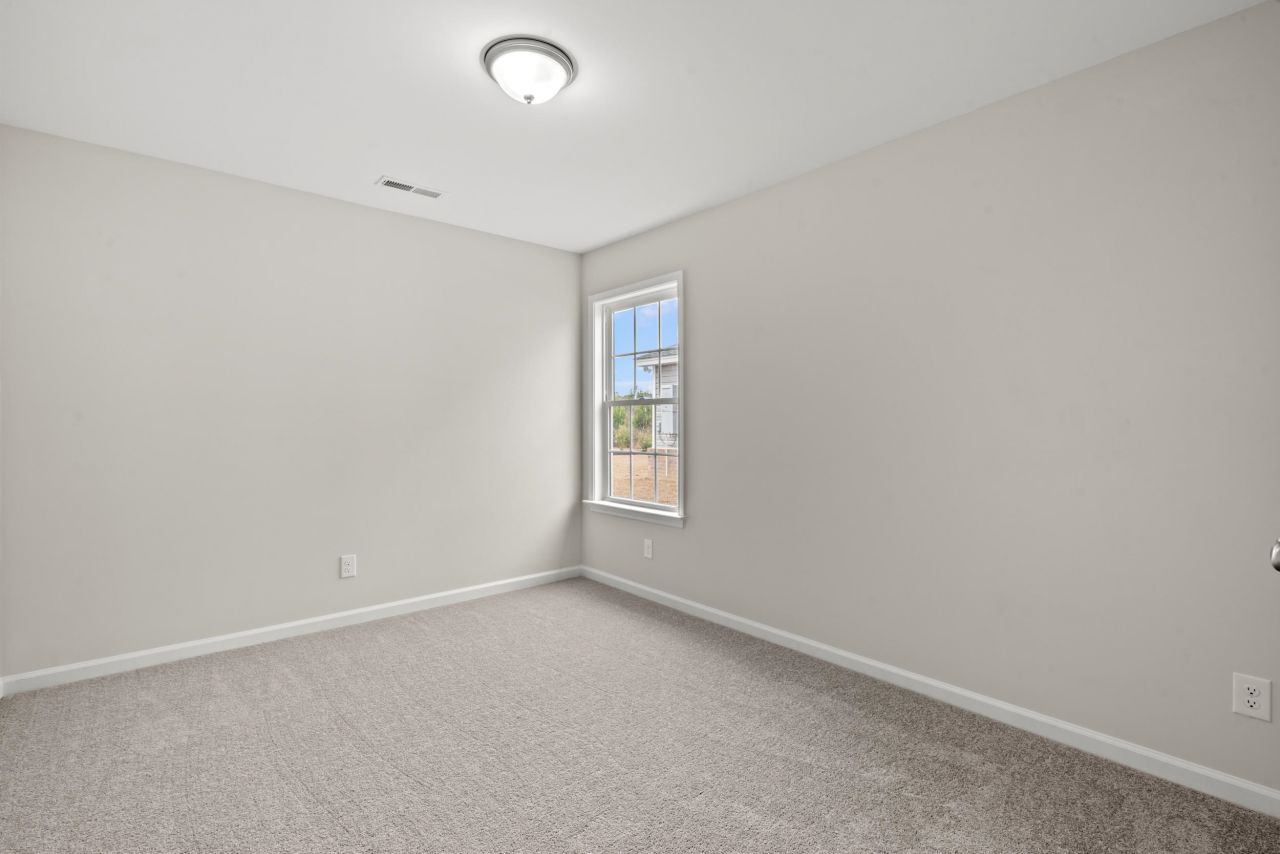 920 Woodside Dr. Photo 12