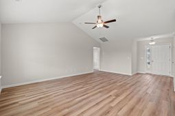 920 Woodside Dr. photo 4