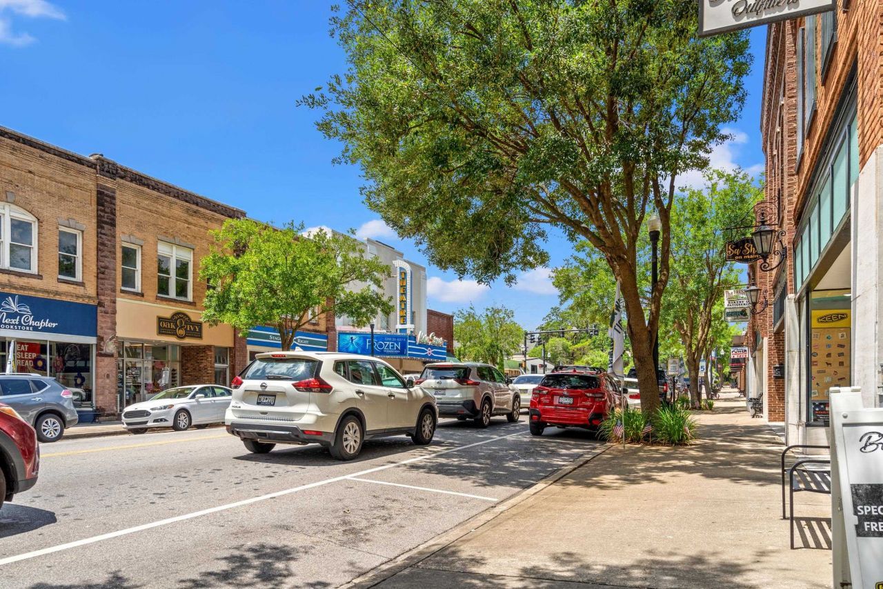 920 Woodside Dr. Photo 24