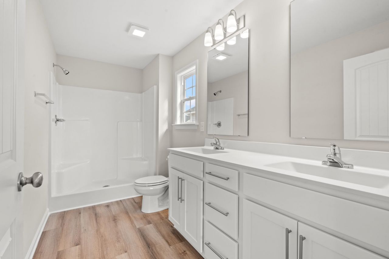 920 Woodside Dr. Photo 8