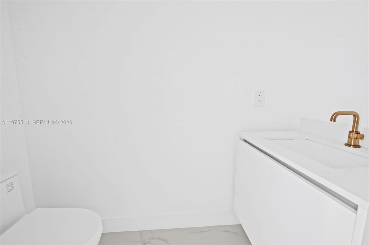 700 NE 24 Street , Unit 805, Miami, FL 33137 Photo