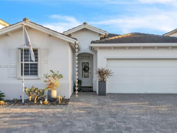 12728 SW 214th Ter, Miami, FL 33177