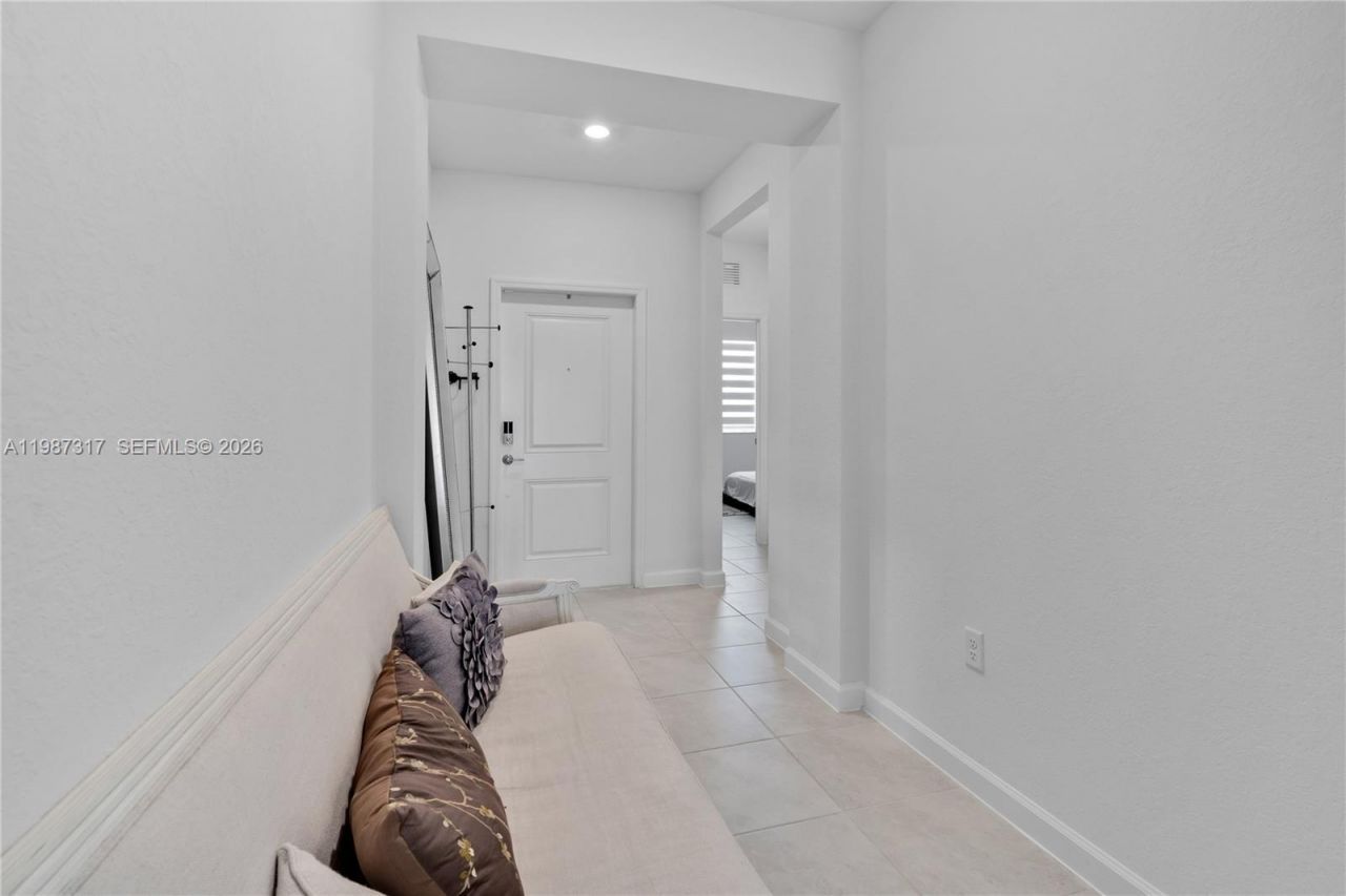 12728 SW 214th Ter, Miami, FL 33177 Photo