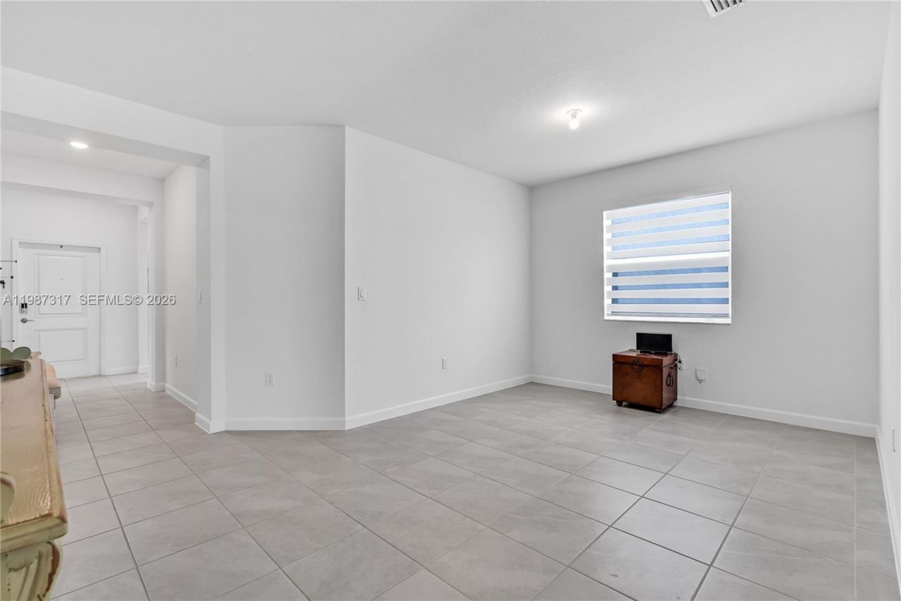 12728 SW 214th Ter, Miami, FL 33177 Photo