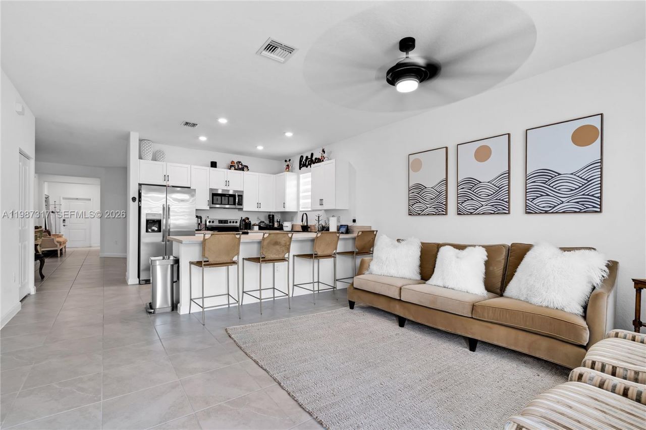 12728 SW 214th Ter, Miami, FL 33177 Photo