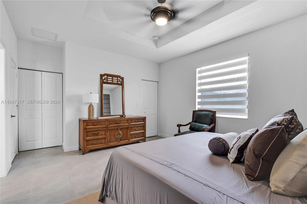 12728 SW 214th Ter, Miami, FL 33177 Photo