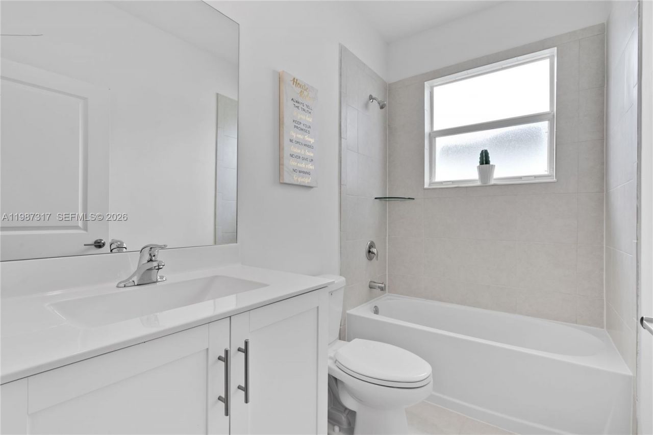 12728 SW 214th Ter, Miami, FL 33177 Photo