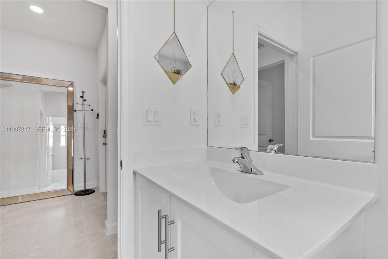 12728 SW 214th Ter, Miami, FL 33177 Photo