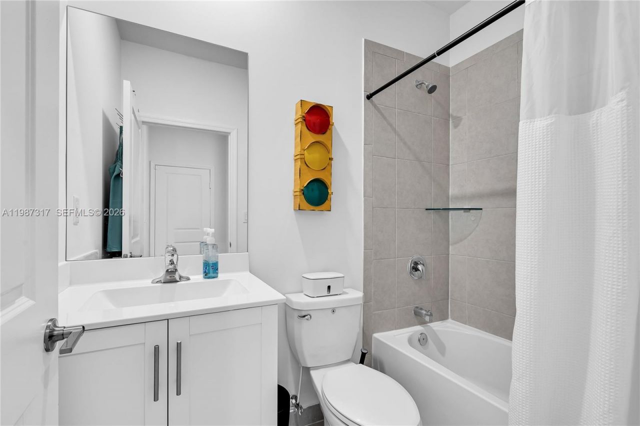 12728 SW 214th Ter, Miami, FL 33177 Photo