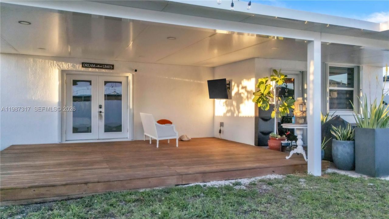 12728 SW 214th Ter, Miami, FL 33177 Photo