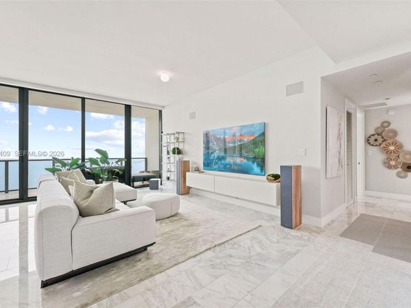 1451 Brickell Ave , Unit 2802, Miami, FL 33131