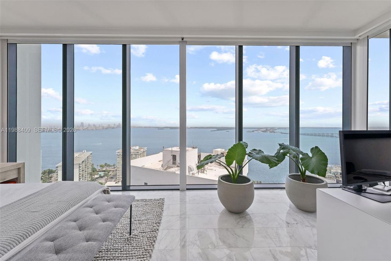 1451 Brickell Ave , Unit 2802, Miami, FL 33131 Photo