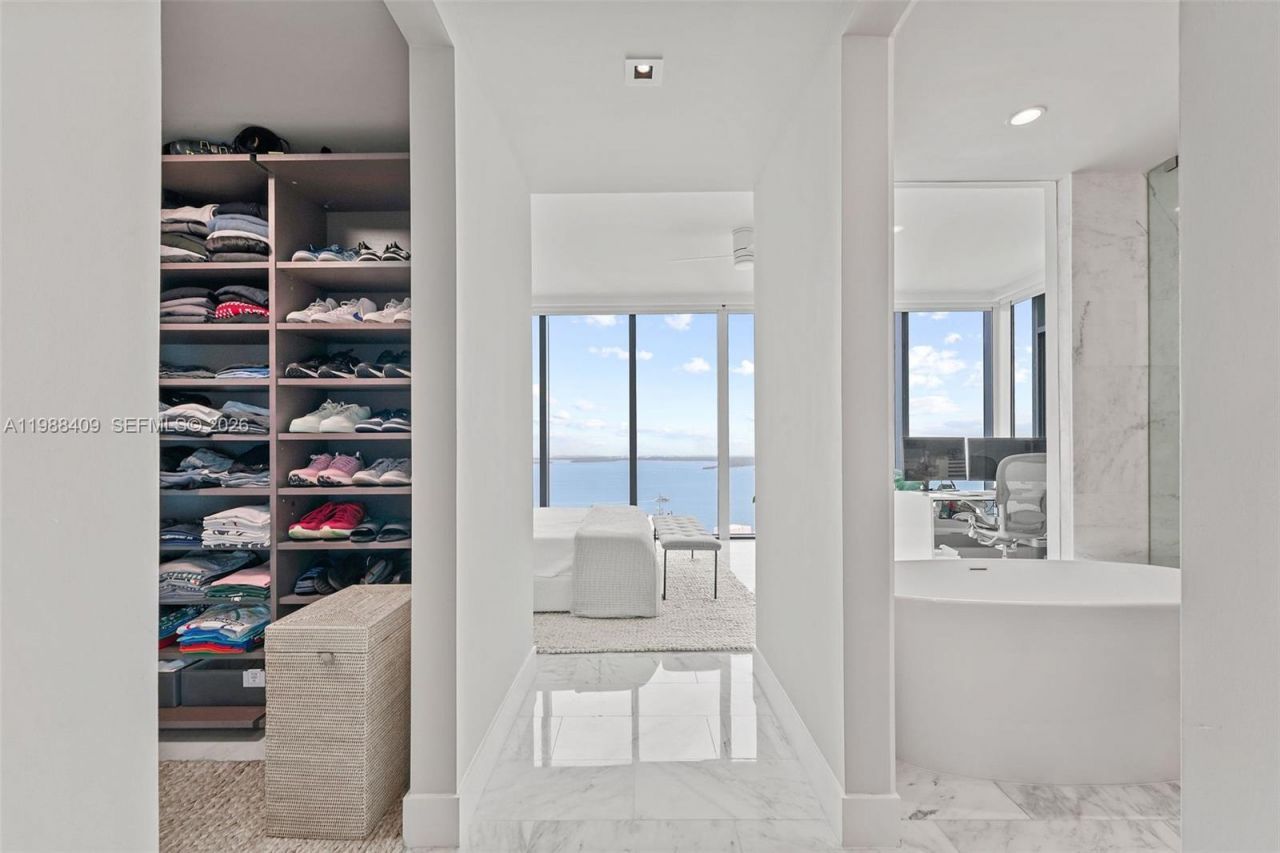 1451 Brickell Ave , Unit 2802, Miami, FL 33131 Photo