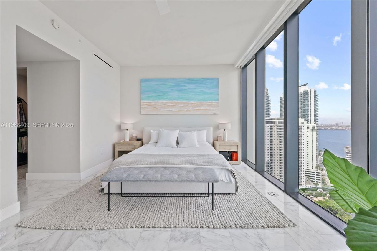 1451 Brickell Ave , Unit 2802, Miami, FL 33131 Photo