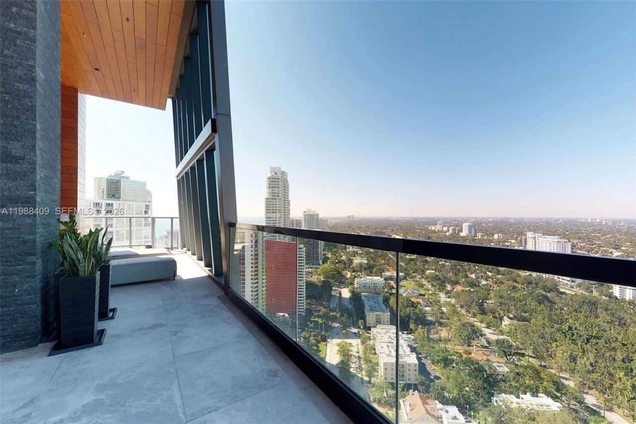 1451 Brickell Ave , Unit 2802, Miami, FL 33131 Photo