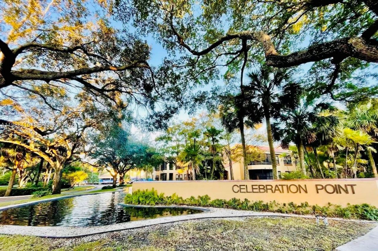 15525 N Miami Lakeway N , Unit 209-8, Miami Lakes, FL 33014 Photo