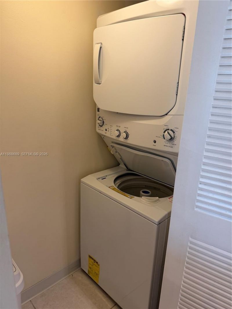 550 S Park Rd , Unit 24-8, Hollywood, FL 33021 Photo