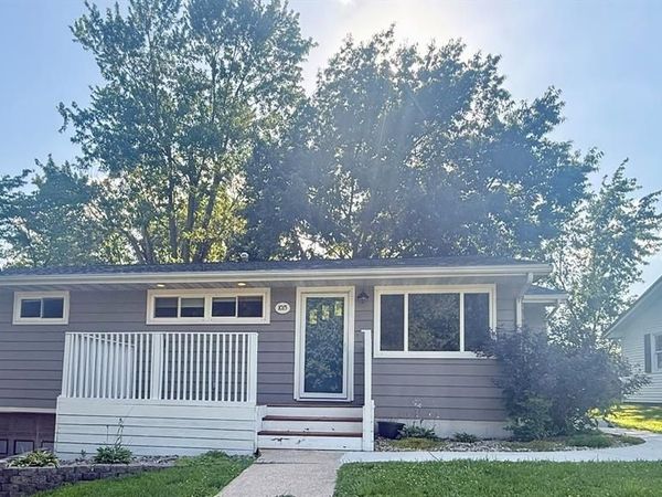 1015 N 4th Street, Vandalia, IL 62471