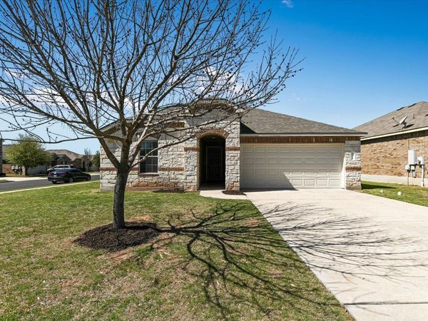 101 King Elder LN, Leander, TX 78641
