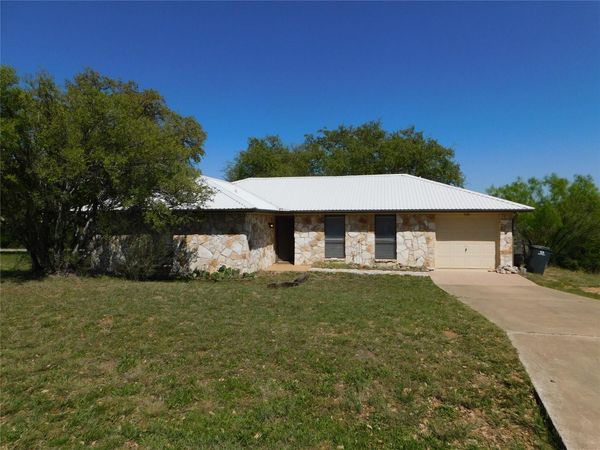 500 Wanta Hide A Way DR, Spicewood, TX 78669