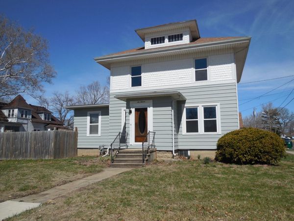 611 Dixon Avenue, Rock Falls, IL 61071