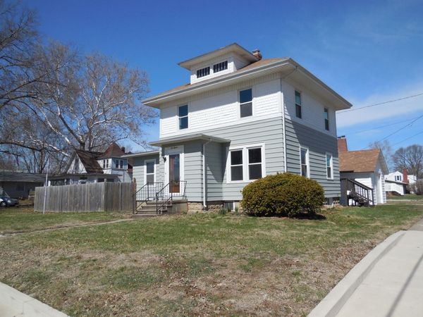 611 Dixon Avenue , Rock Falls, IL 61071