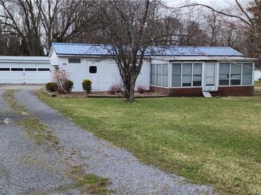 3582 Lenox Road Road, Geneva, NY 14456