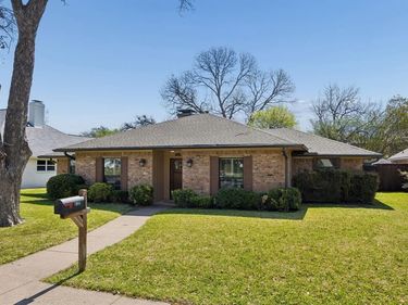 7164 Cosgrove Drive, Dallas, TX 75231