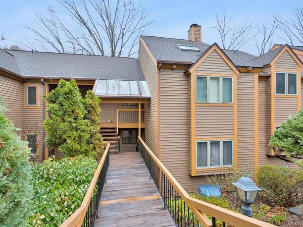 806 Eagle Bay Drive, Ossining, NY 10562