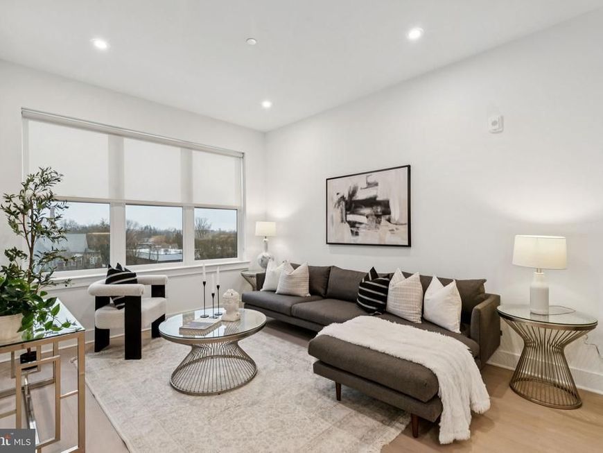 20 30 W Allens Lane, Unit 102, Philadelphia, PA 19119 Main Photo