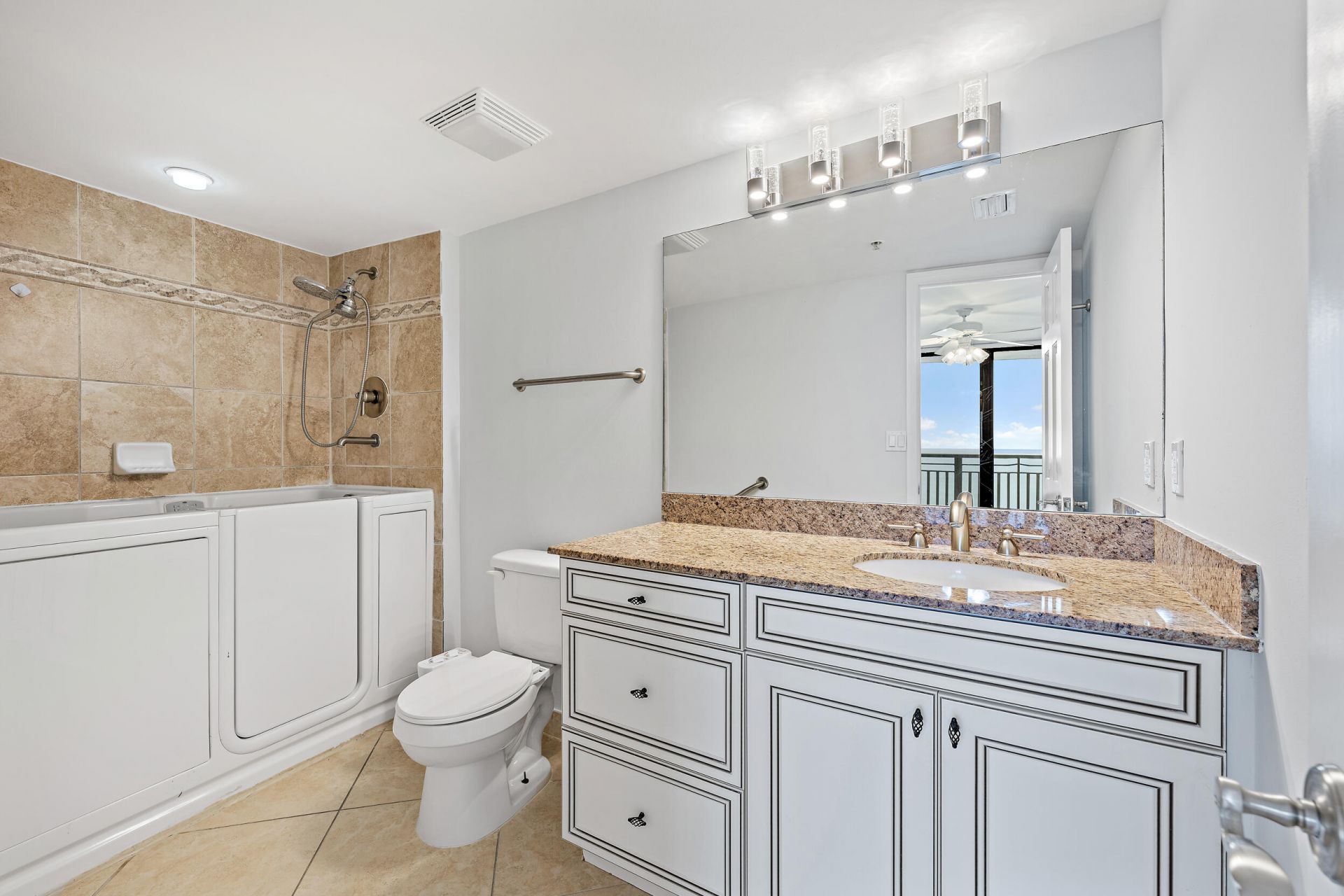 3000 N Ocean Drive, Unit 17d, Riviera Beach, FL 33404 Photo
