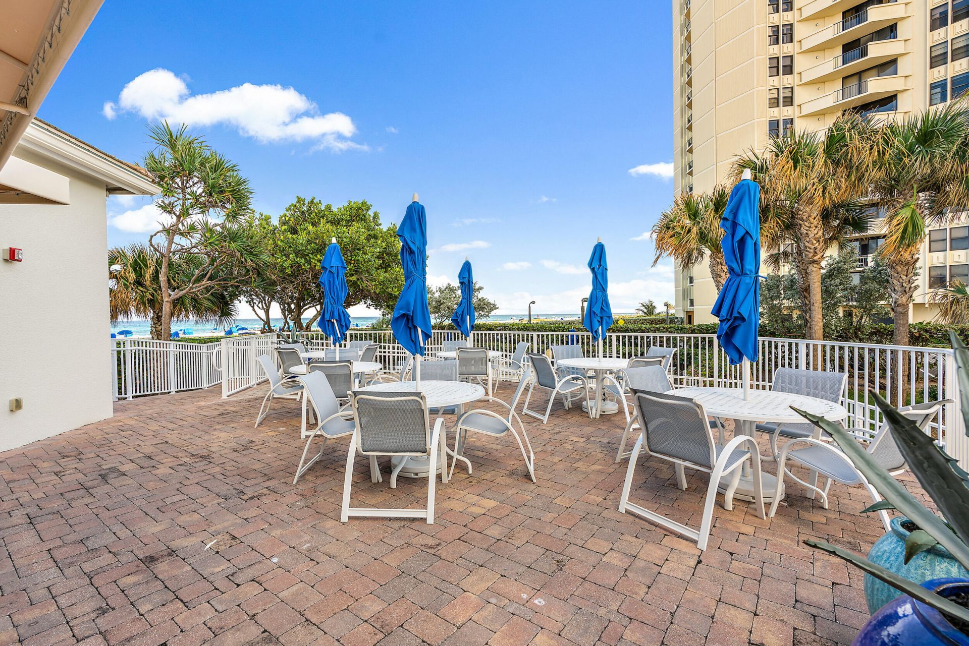 3000 N Ocean Drive, Unit 17d, Riviera Beach, FL 33404 Photo