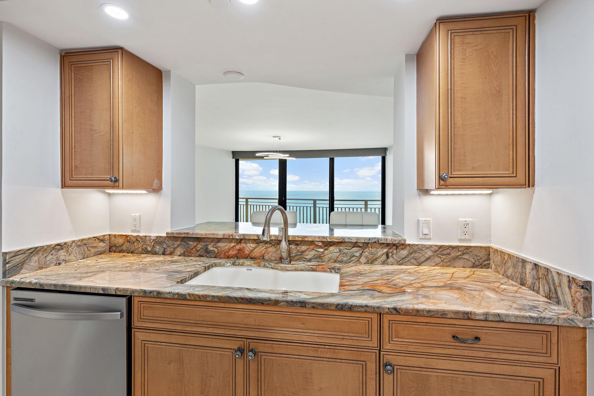 3000 N Ocean Drive, Unit 17d, Riviera Beach, FL 33404 Photo