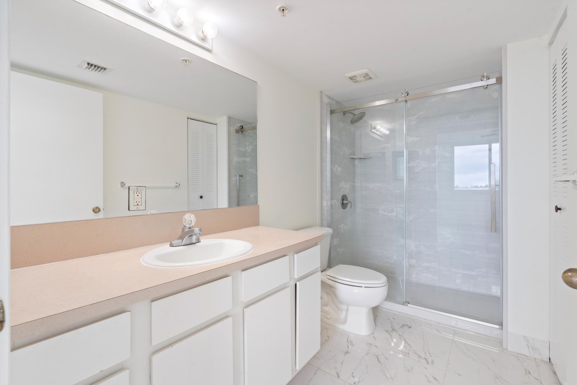 1200 Scotia Drive, Unit 404, Hypoluxo, FL 33462 Photo