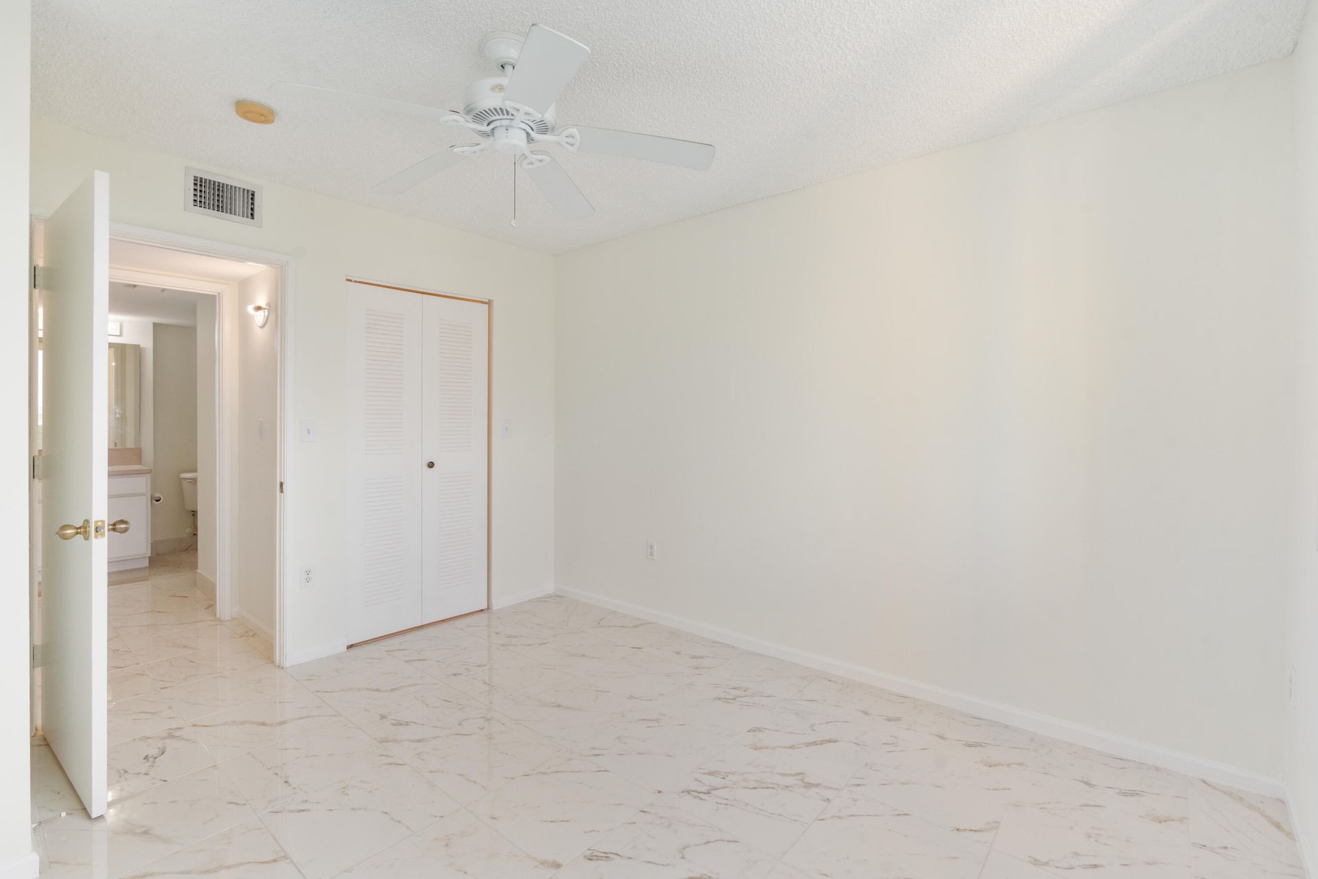 1200 Scotia Drive, Unit 404, Hypoluxo, FL 33462 Photo