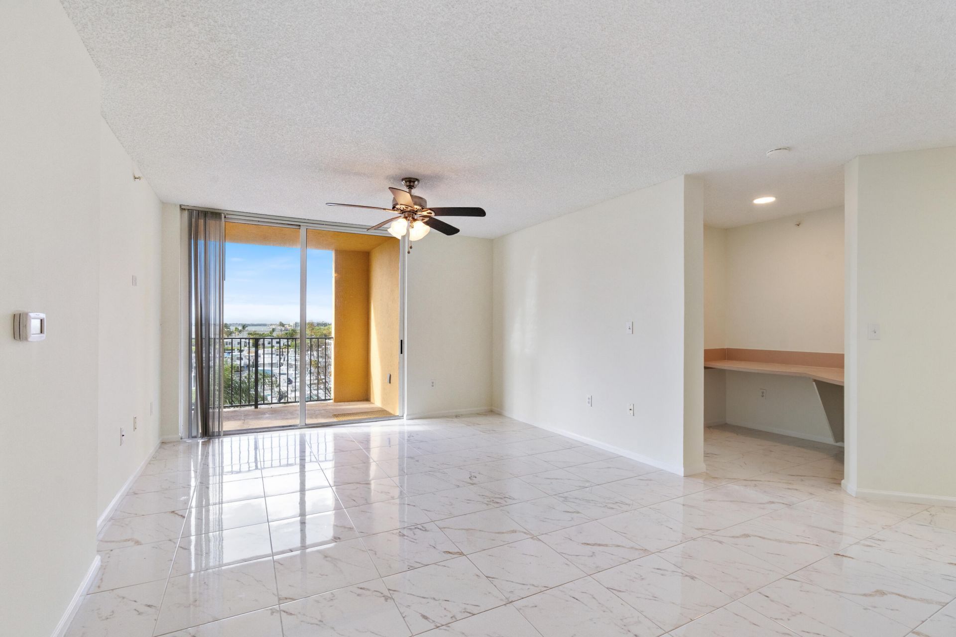 1200 Scotia Drive, Unit 404, Hypoluxo, FL 33462 Photo