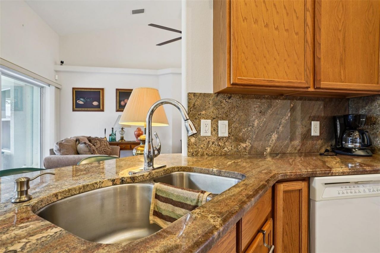 13116 Glenview Lane , Grand Island, FL 32735 Photo