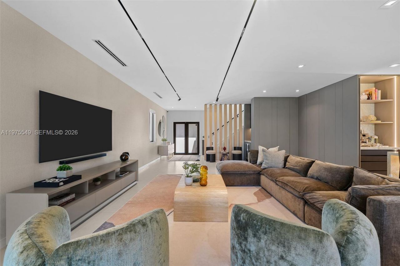 1077 Golden Cane Dr , Weston, FL 33327 Photo