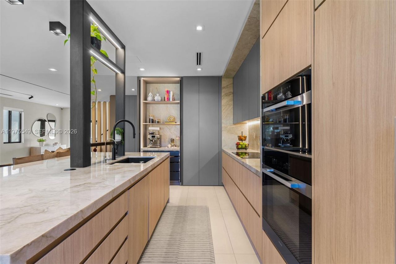 1077 Golden Cane Dr , Weston, FL 33327 Photo