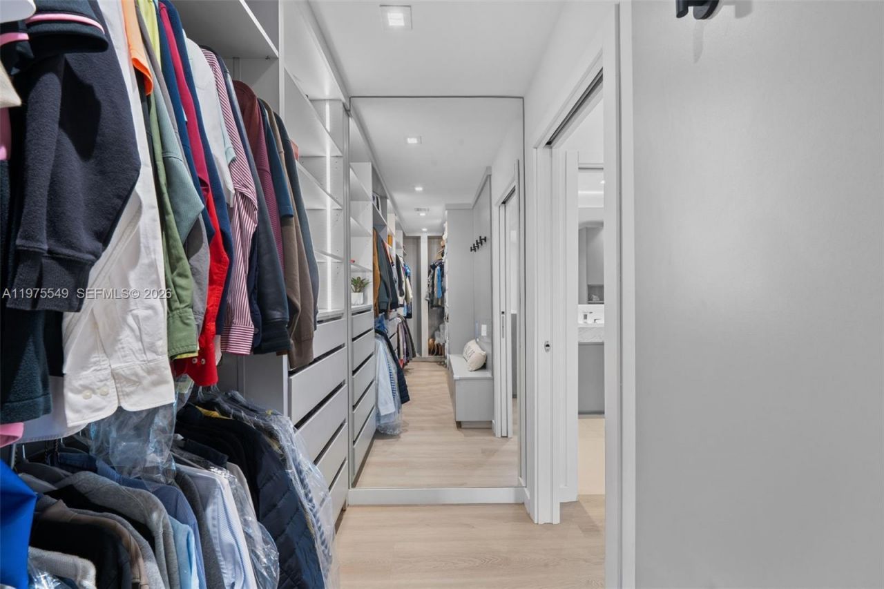 1077 Golden Cane Dr , Weston, FL 33327 Photo