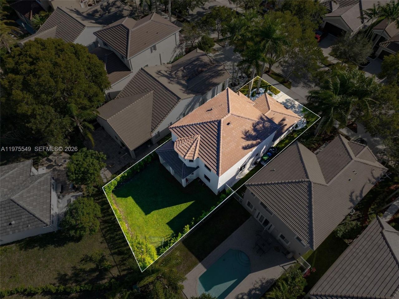 1077 Golden Cane Dr , Weston, FL 33327 Photo