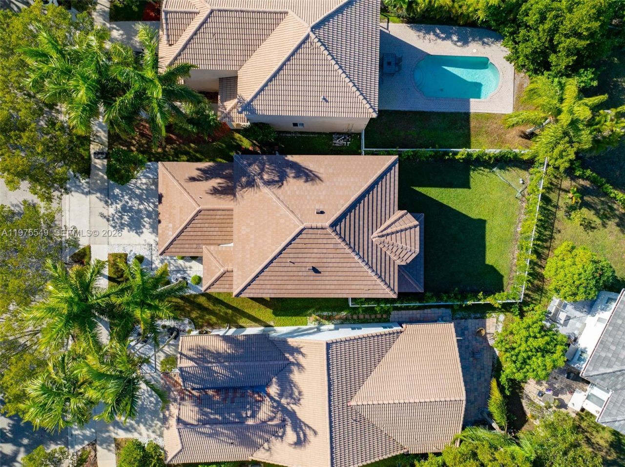 1077 Golden Cane Dr , Weston, FL 33327 Photo