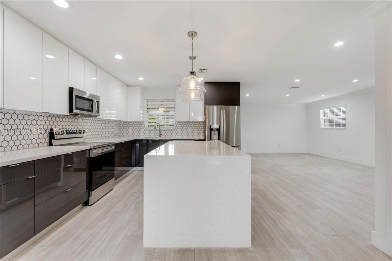 9741 SW 3rd St , Miami, FL 33174 Photo