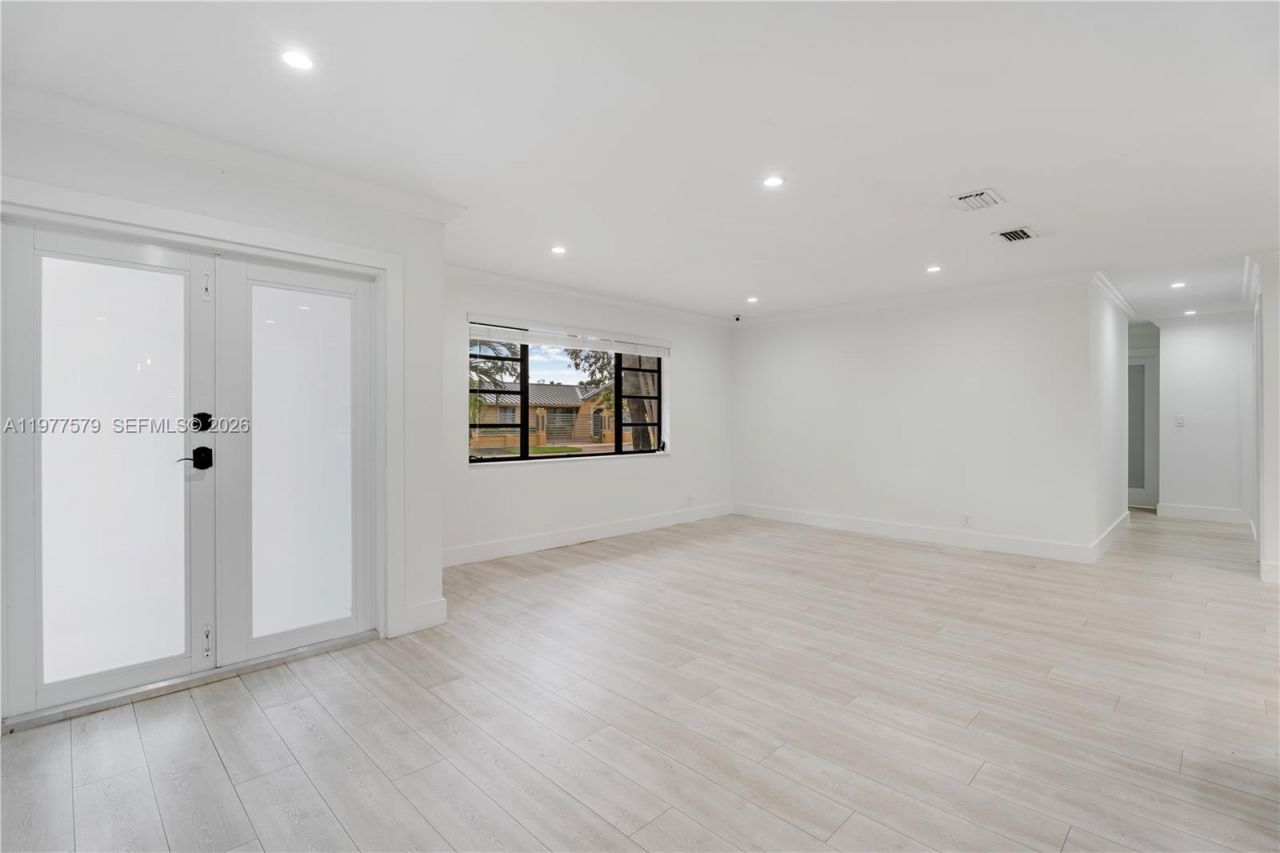 9741 SW 3rd St , Miami, FL 33174 Photo