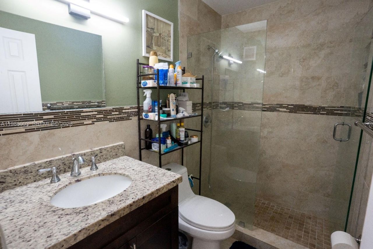 333 Ives Dairy Rd, Unit A33306, Miami, FL 33179 Photo