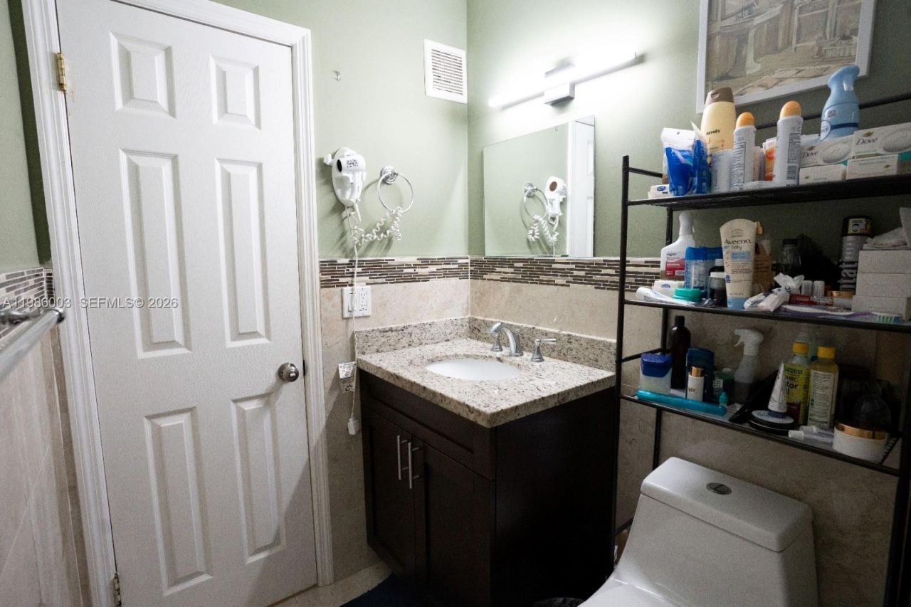 333 Ives Dairy Rd, Unit A33306, Miami, FL 33179 Photo