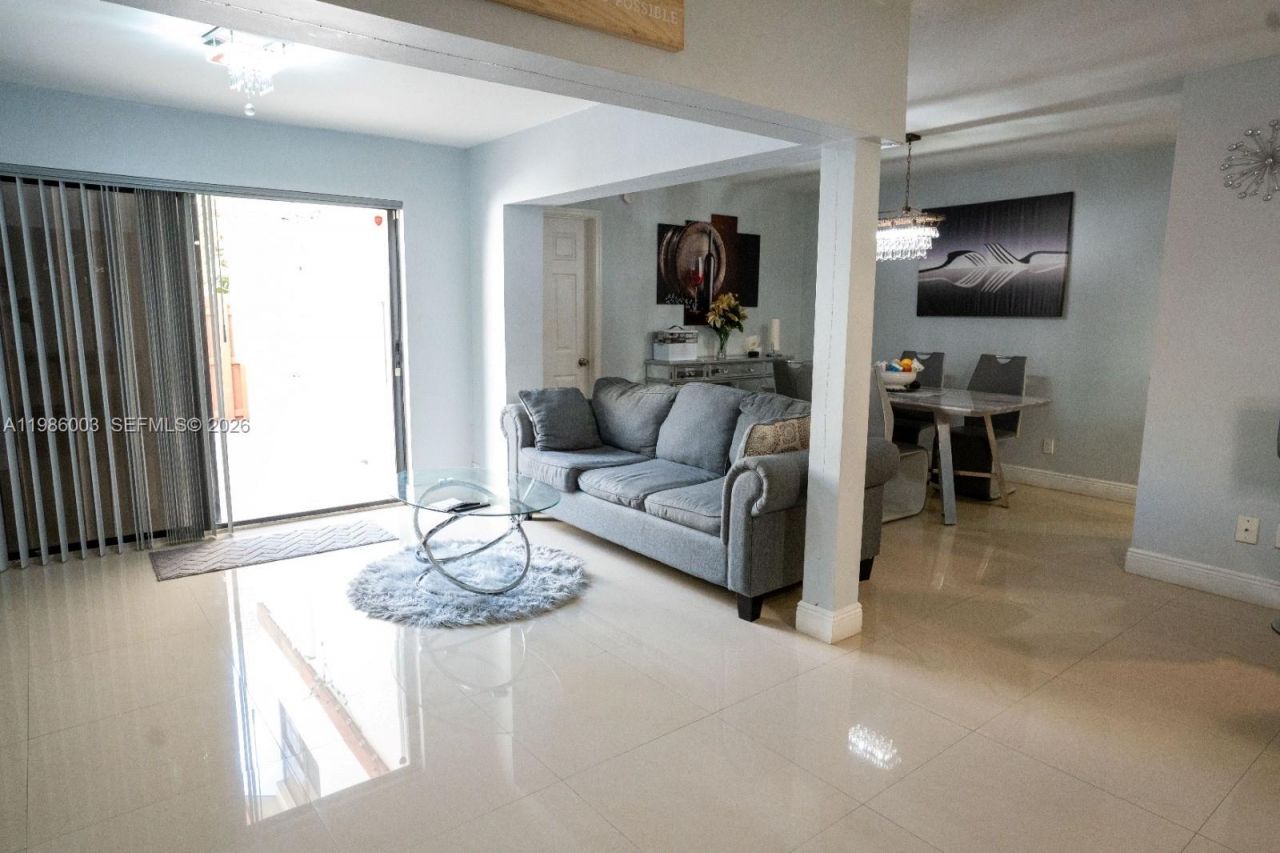 333 Ives Dairy Rd , Unit A33306, Miami, FL 33179 Photo