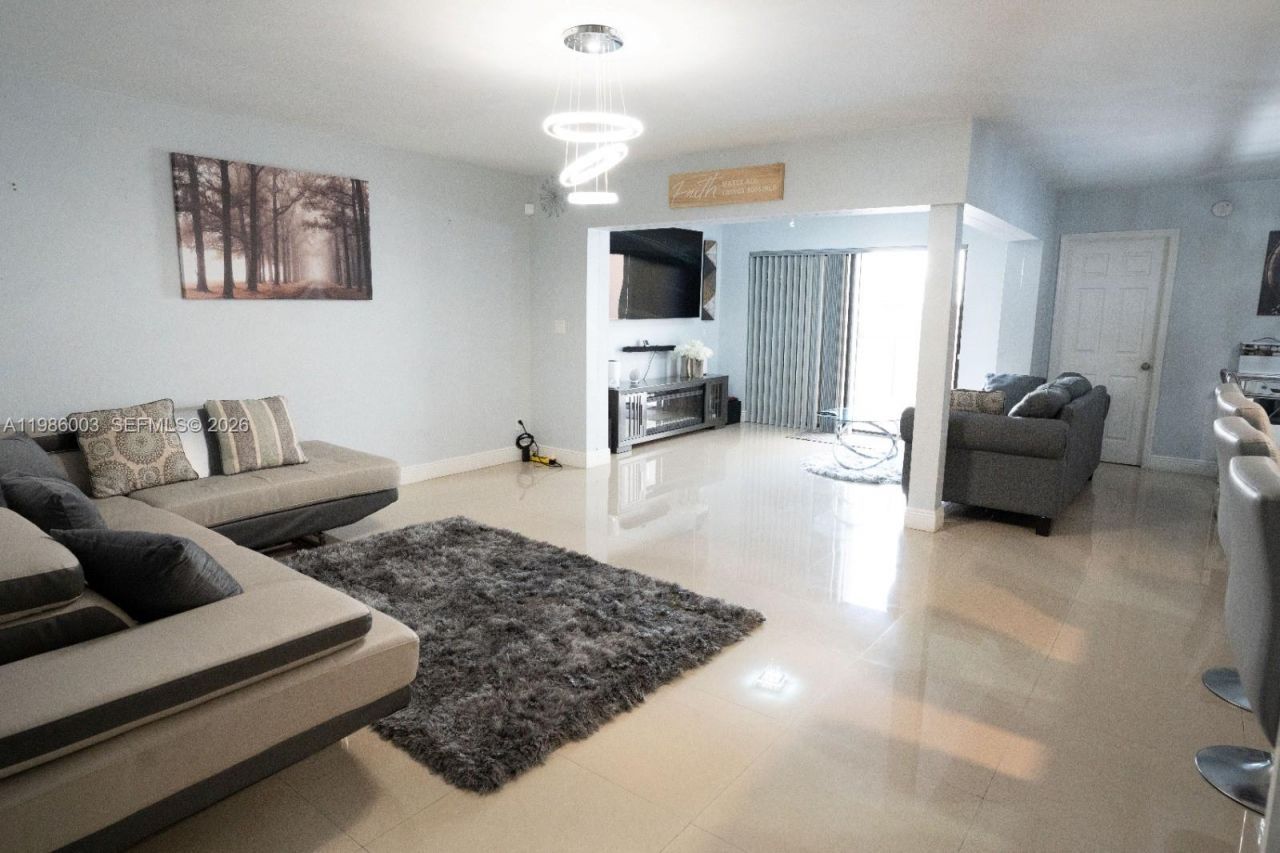 333 Ives Dairy Rd, Unit A33306, Miami, FL 33179 Photo