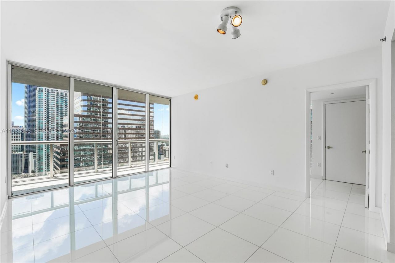 495 Brickell Ave , Unit 3311, Miami, FL 33131 Photo