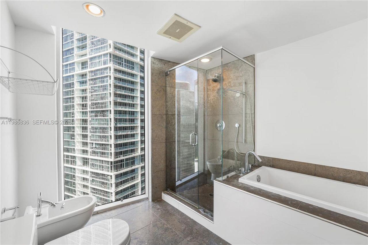 495 Brickell Ave , Unit 3311, Miami, FL 33131 Photo